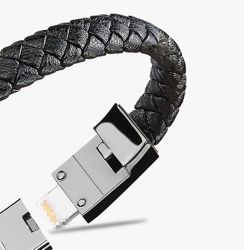 Close view of the bracelet cable connector